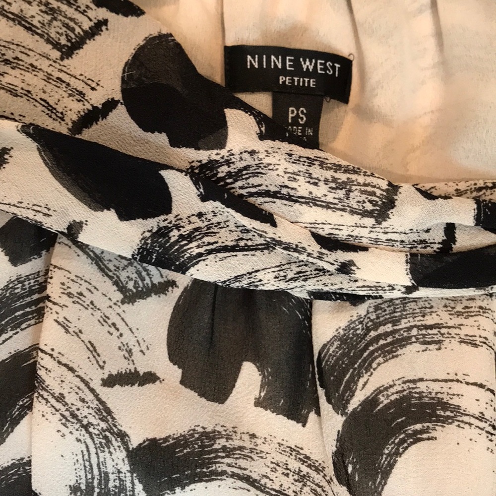 NINE WEST | ABSTRACT TOP - Picture 2 of 3